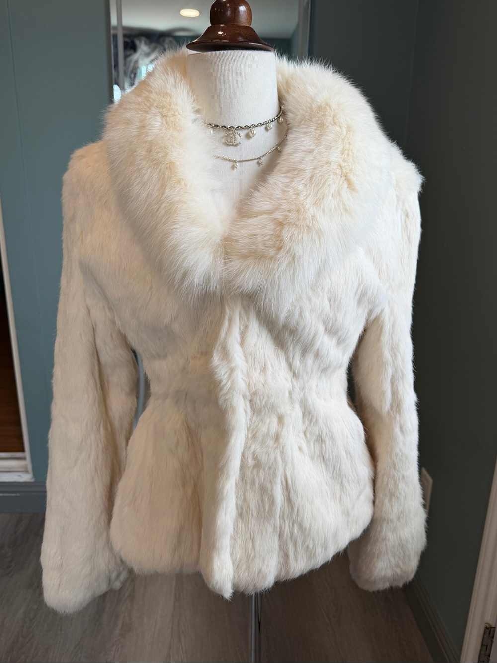 Vintage Ivory white Rabbit Fur Fox Fur Collar Fitted Jacket XS/S
